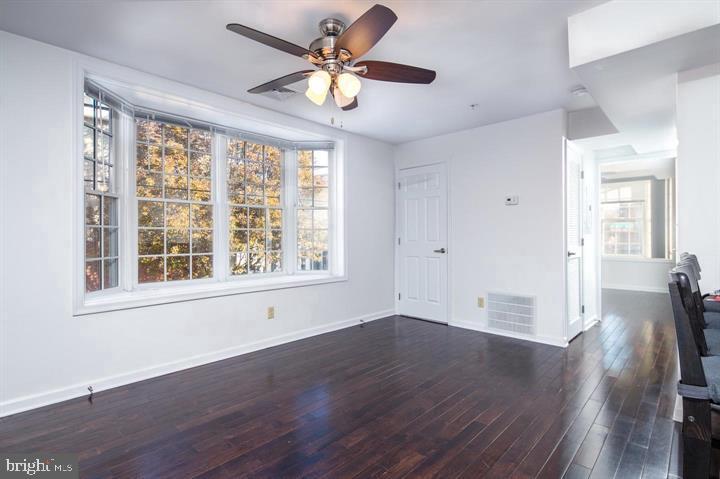 QUEEN VILLAGE - Residential Lease