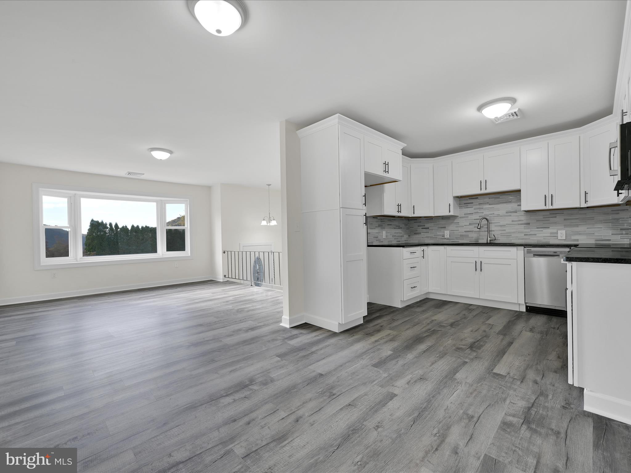 FOREST HILLS - Residential