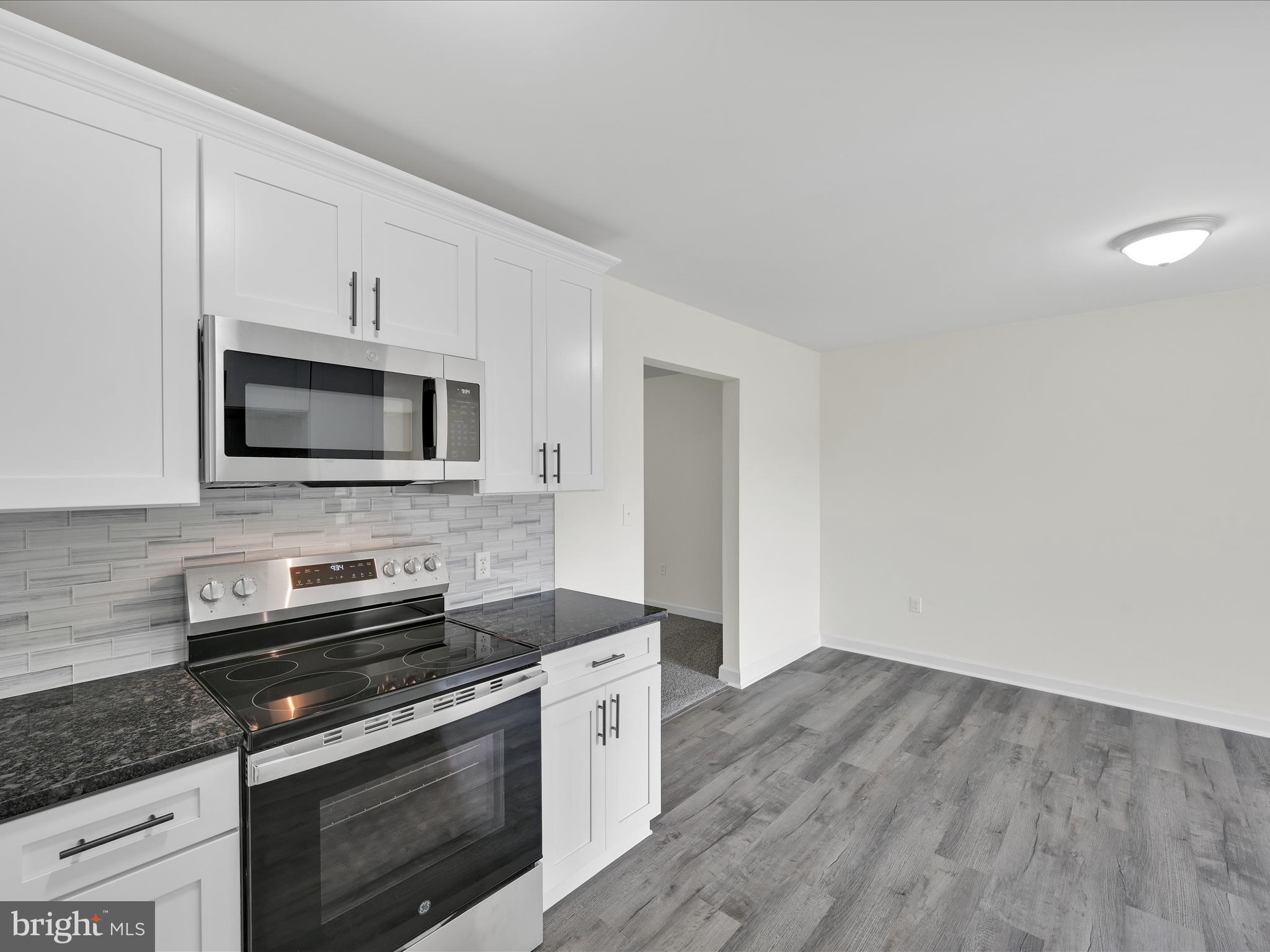 FOREST HILLS - Residential