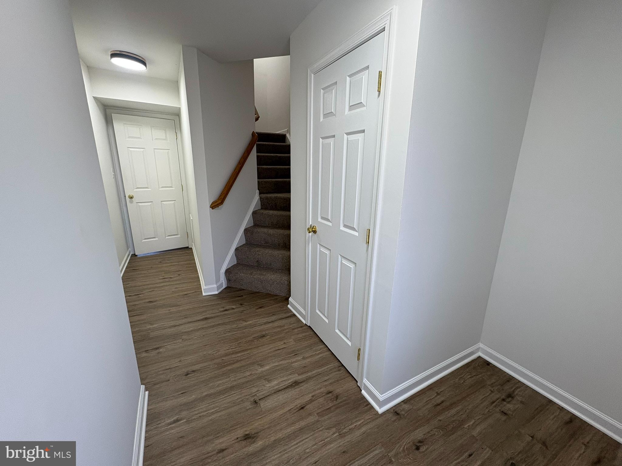 BRIAR RUN - Residential Lease