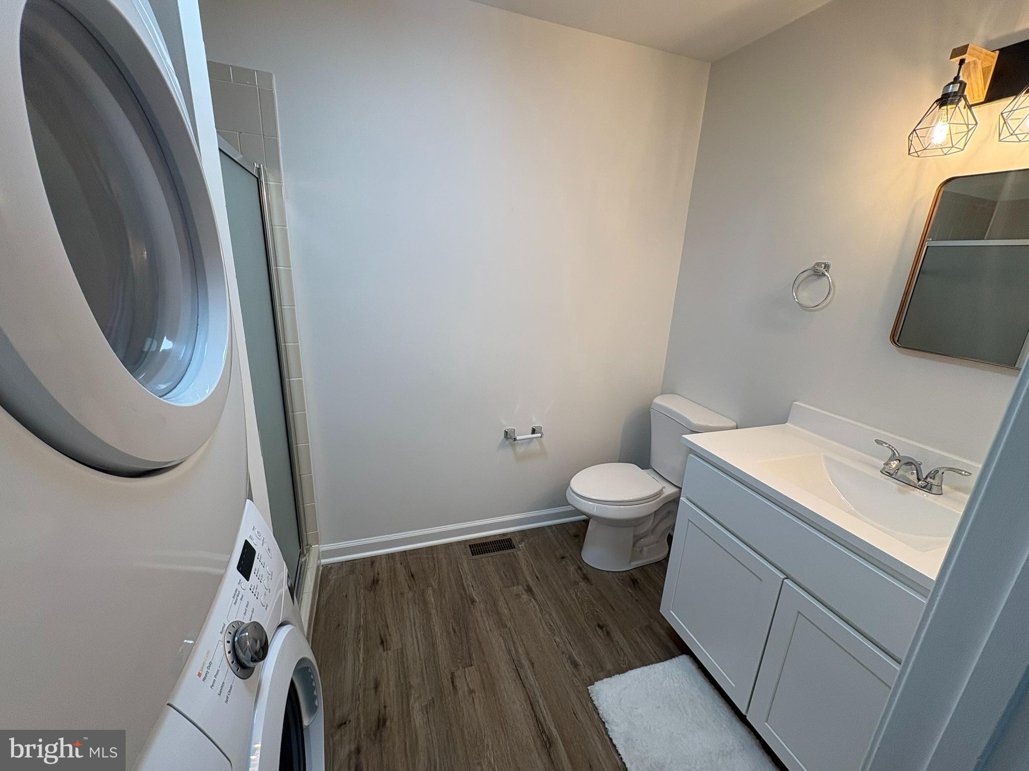 BRIAR RUN - Residential Lease