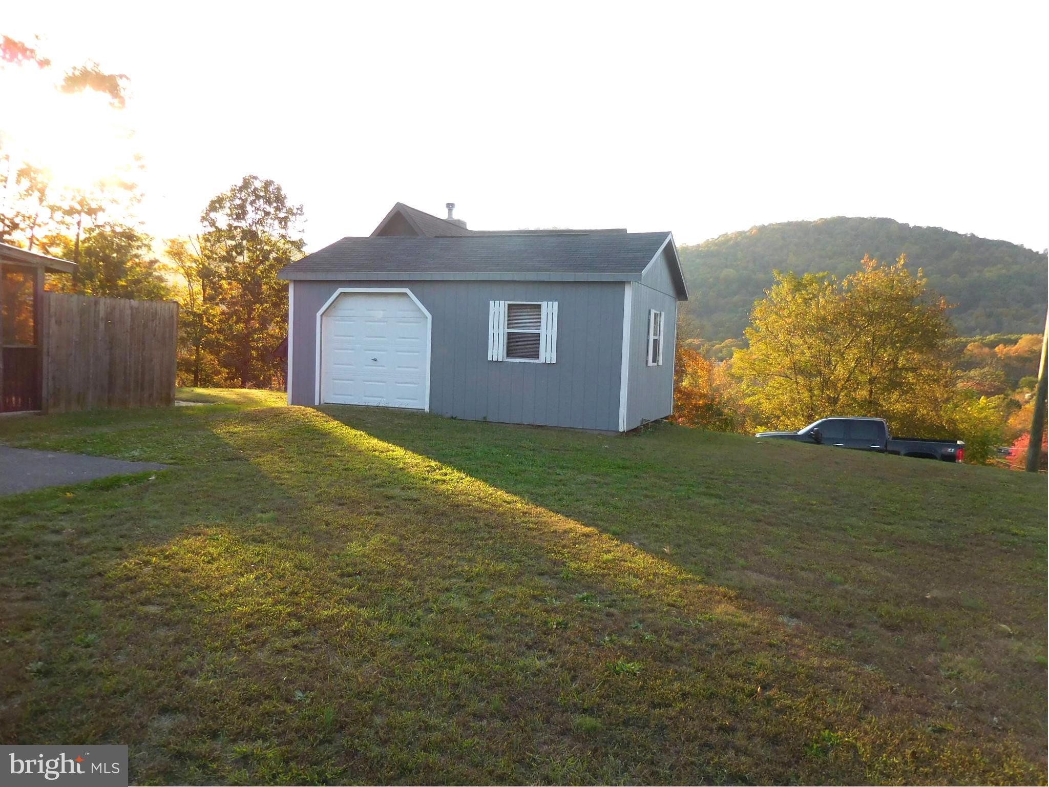 KNOBLEY ESTATES - Residential