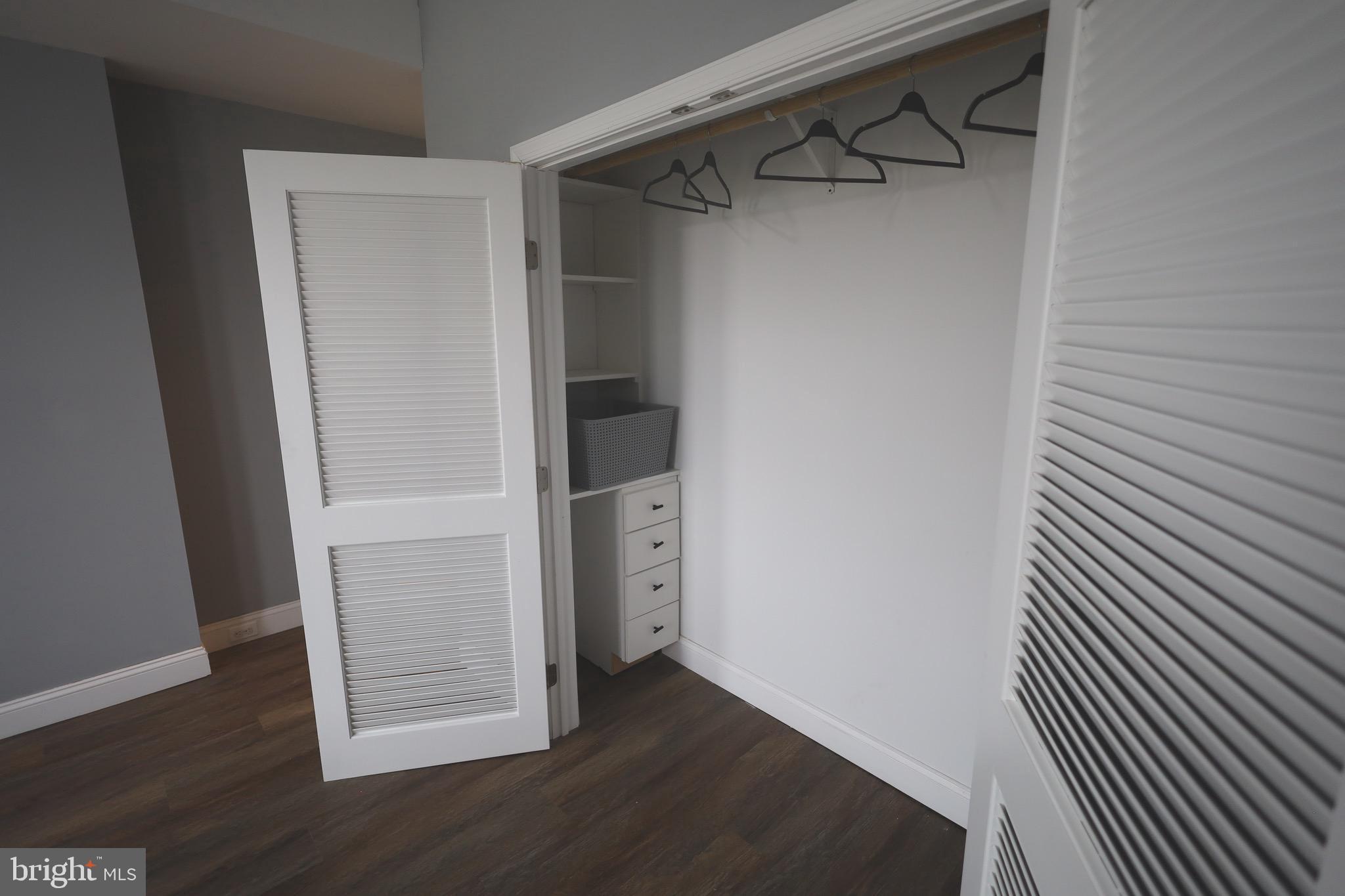 SANDTOWN-WINCHESTER - Residential Lease