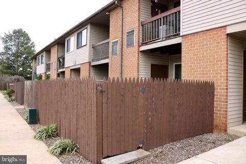 Photo of 129 LANCASTER EST, MOUNT JOY, PA 17552 (MLS # PALA2028764)