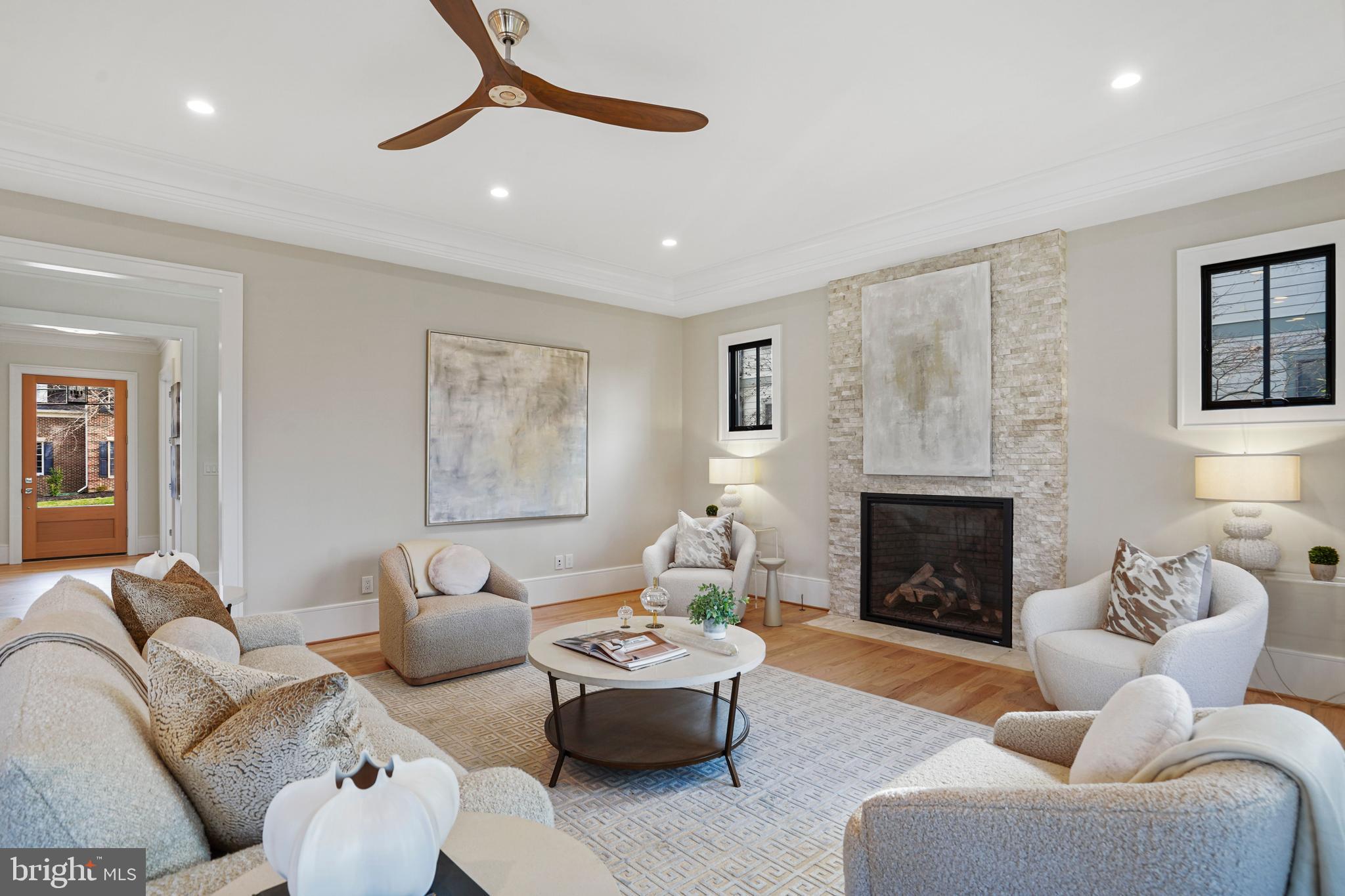 MINOR HILL - Residential