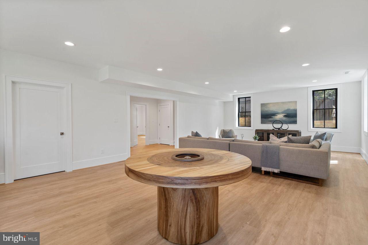 MINOR HILL - Residential