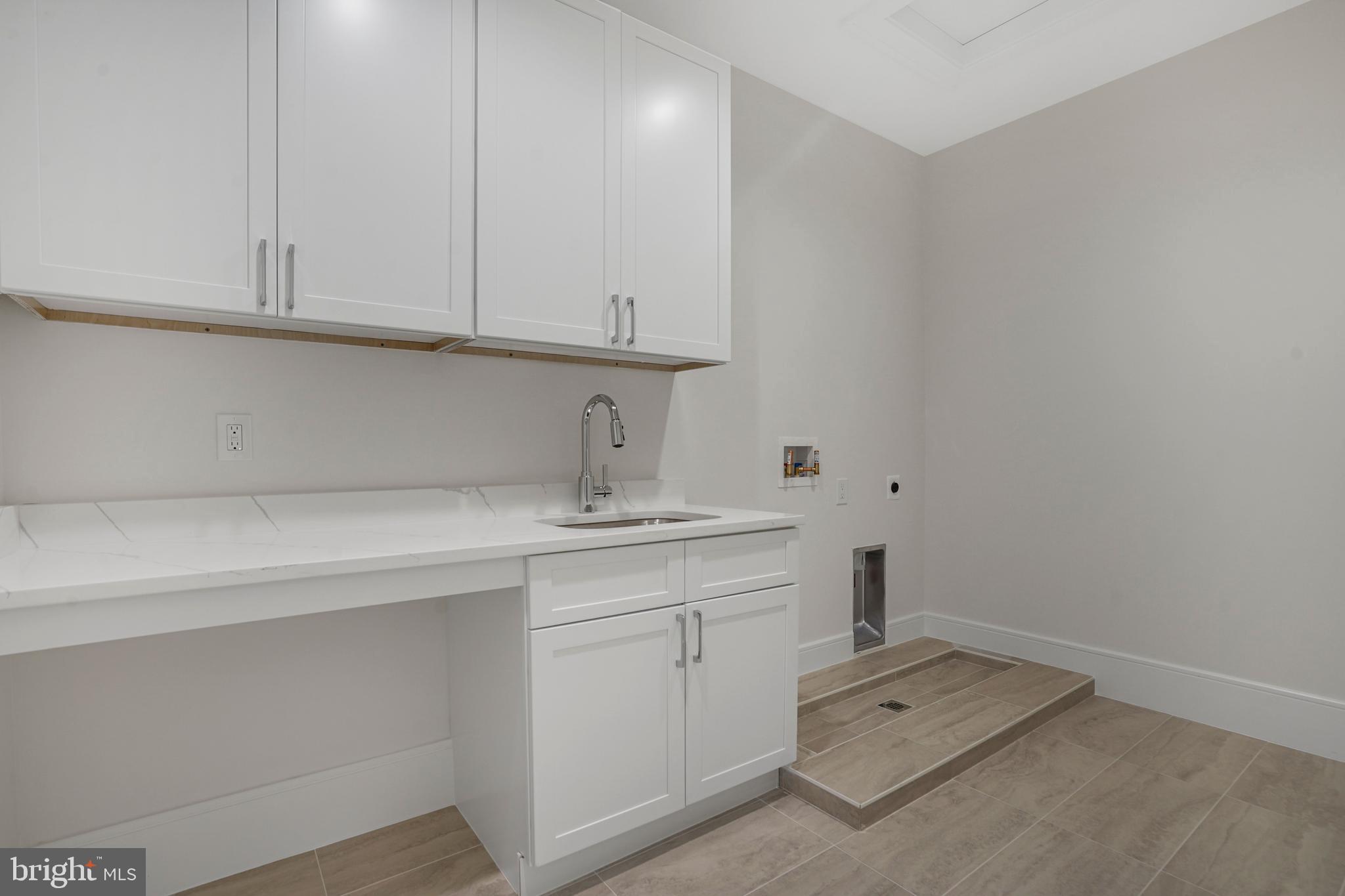 MINOR HILL - Residential