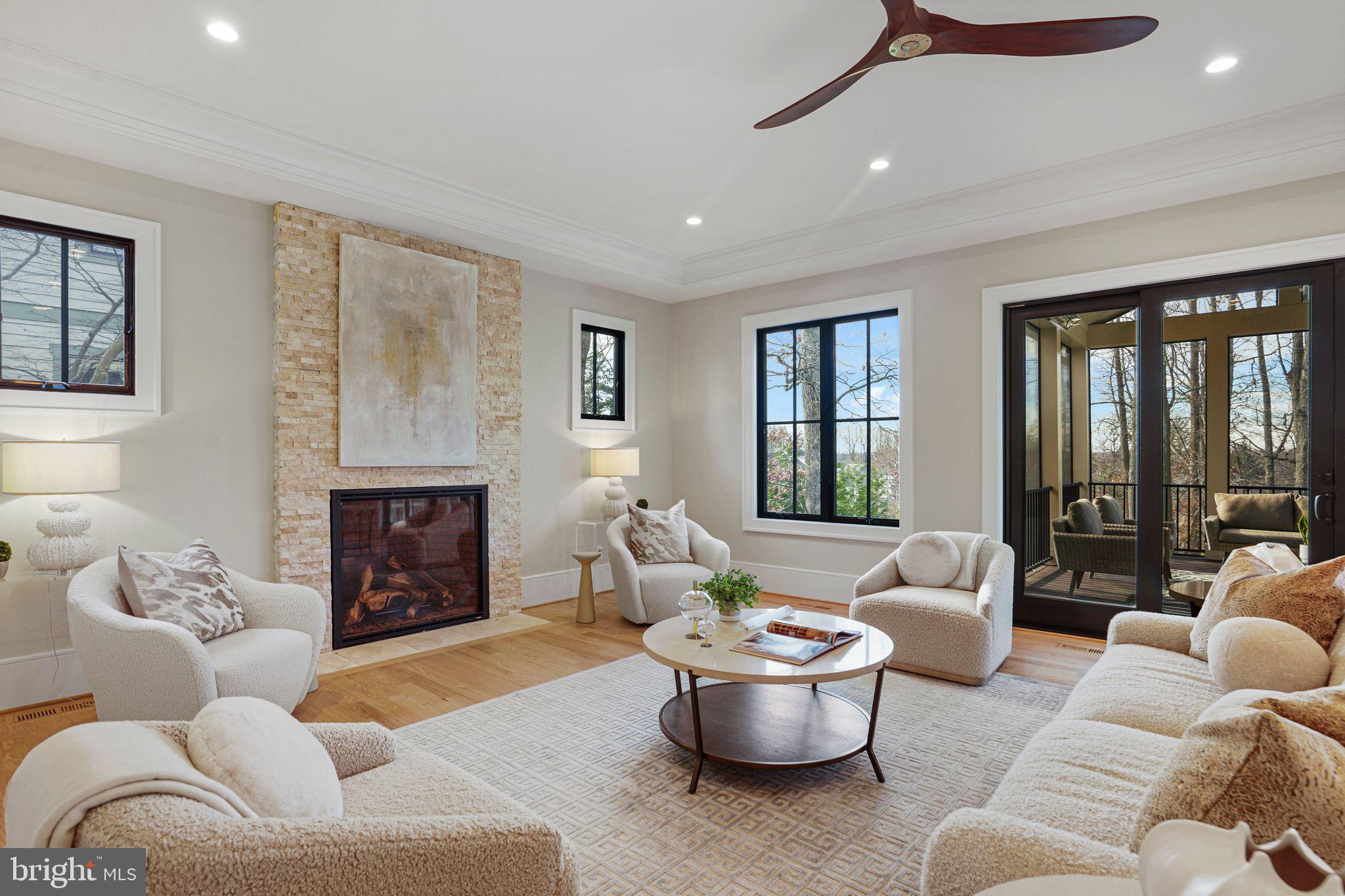 MINOR HILL - Residential