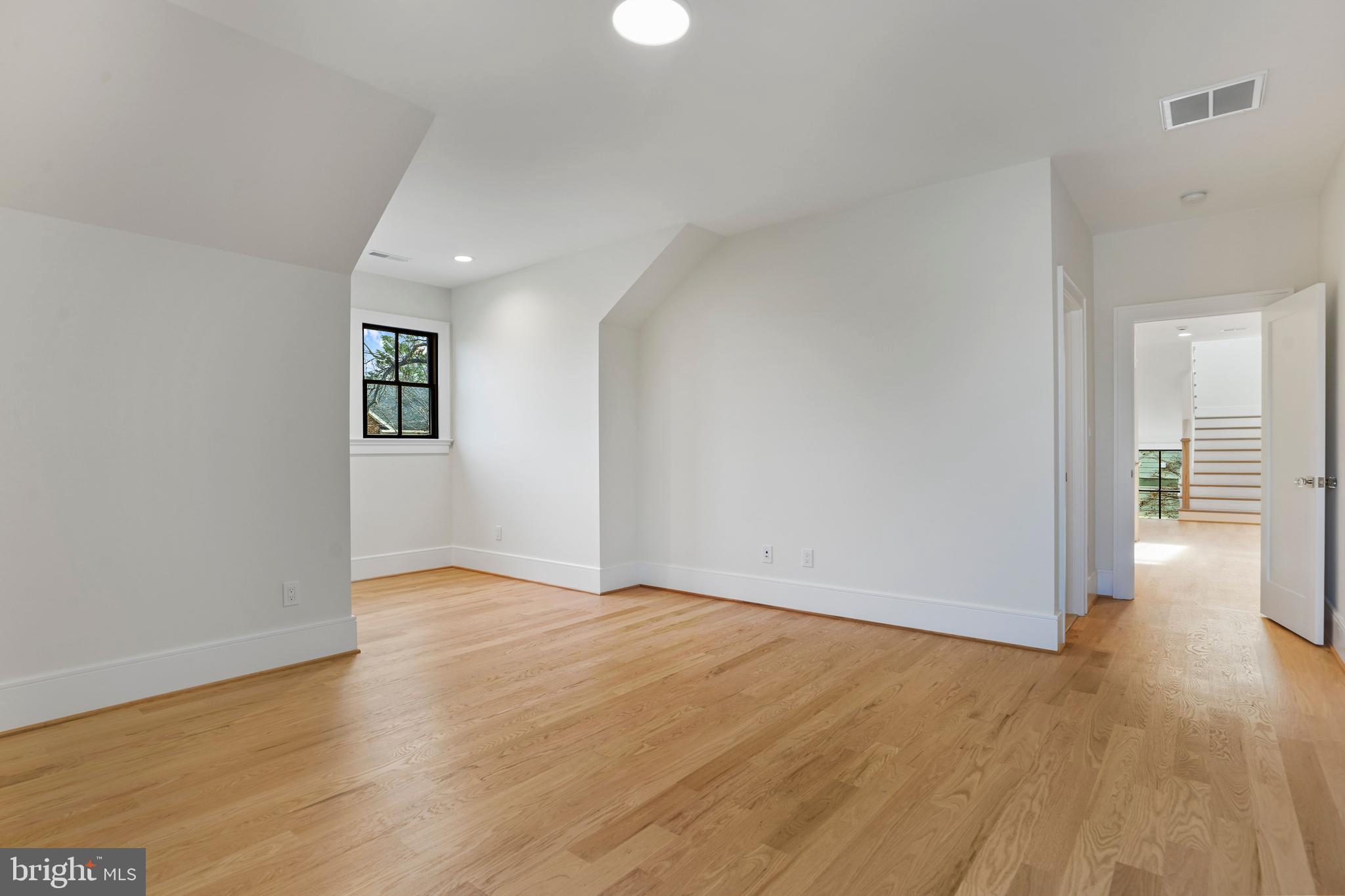 MINOR HILL - Residential