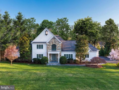 10595 HANNAH FARM ROAD OAKTON VA 22124
