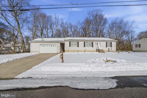 Photo of 120 Dartmouth Road, PENNSVILLE, NJ 08070 (MLS # NJSA2017744)