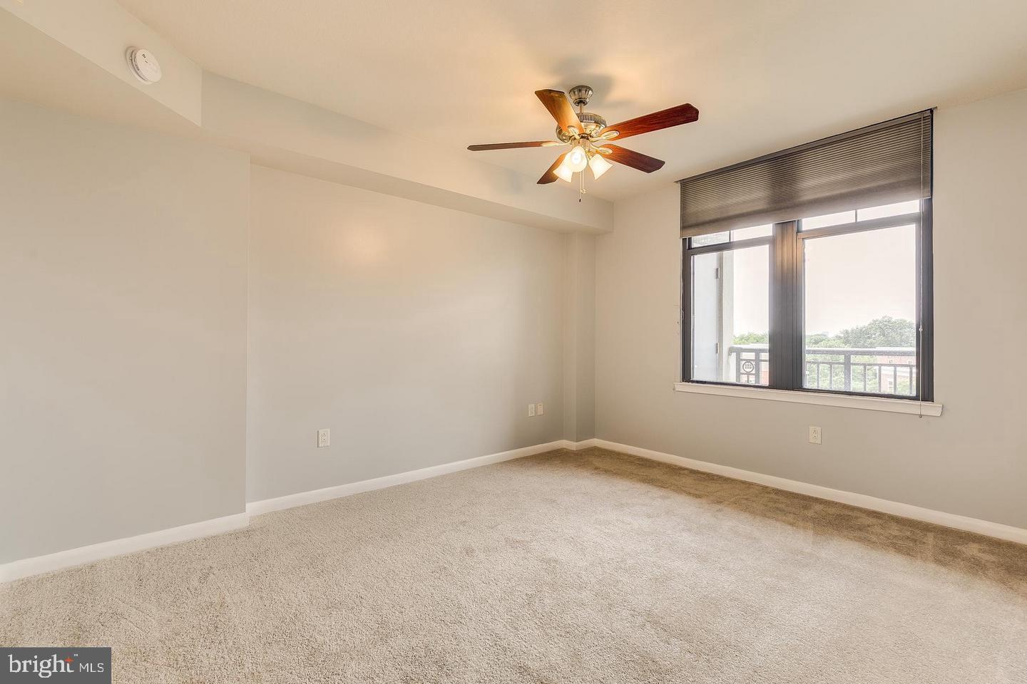 CLARENDON 1021 - Residential Lease