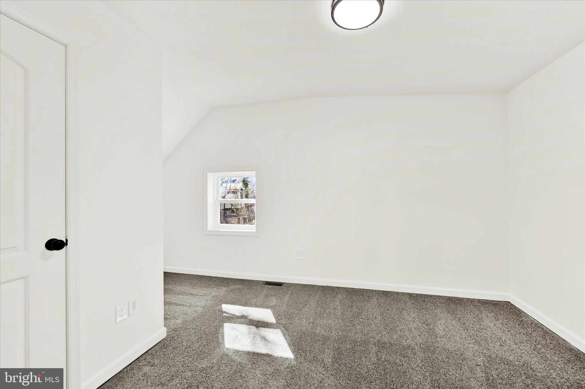 SUMMIT FARMS - Residential