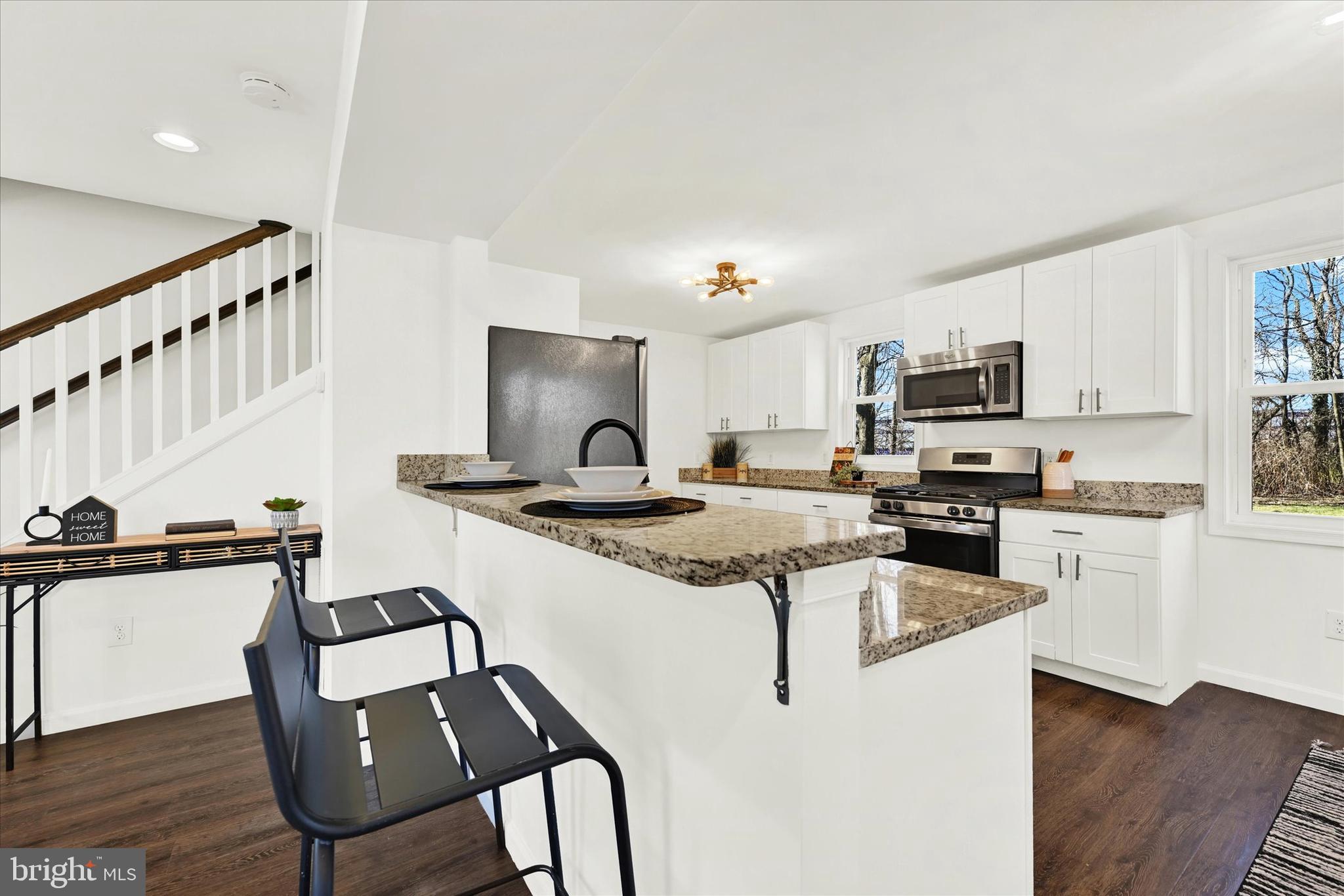 SUMMIT FARMS - Residential