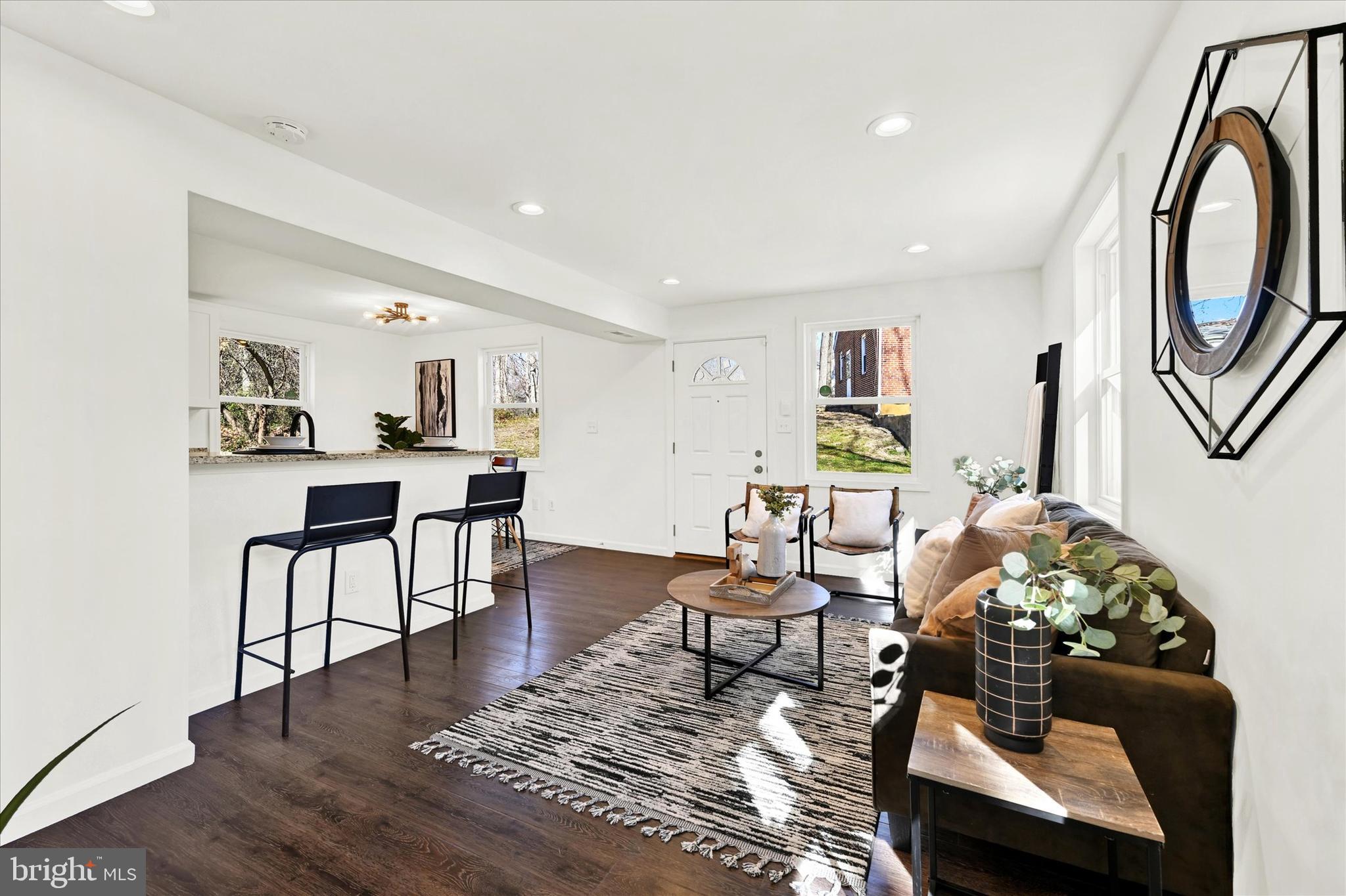 SUMMIT FARMS - Residential