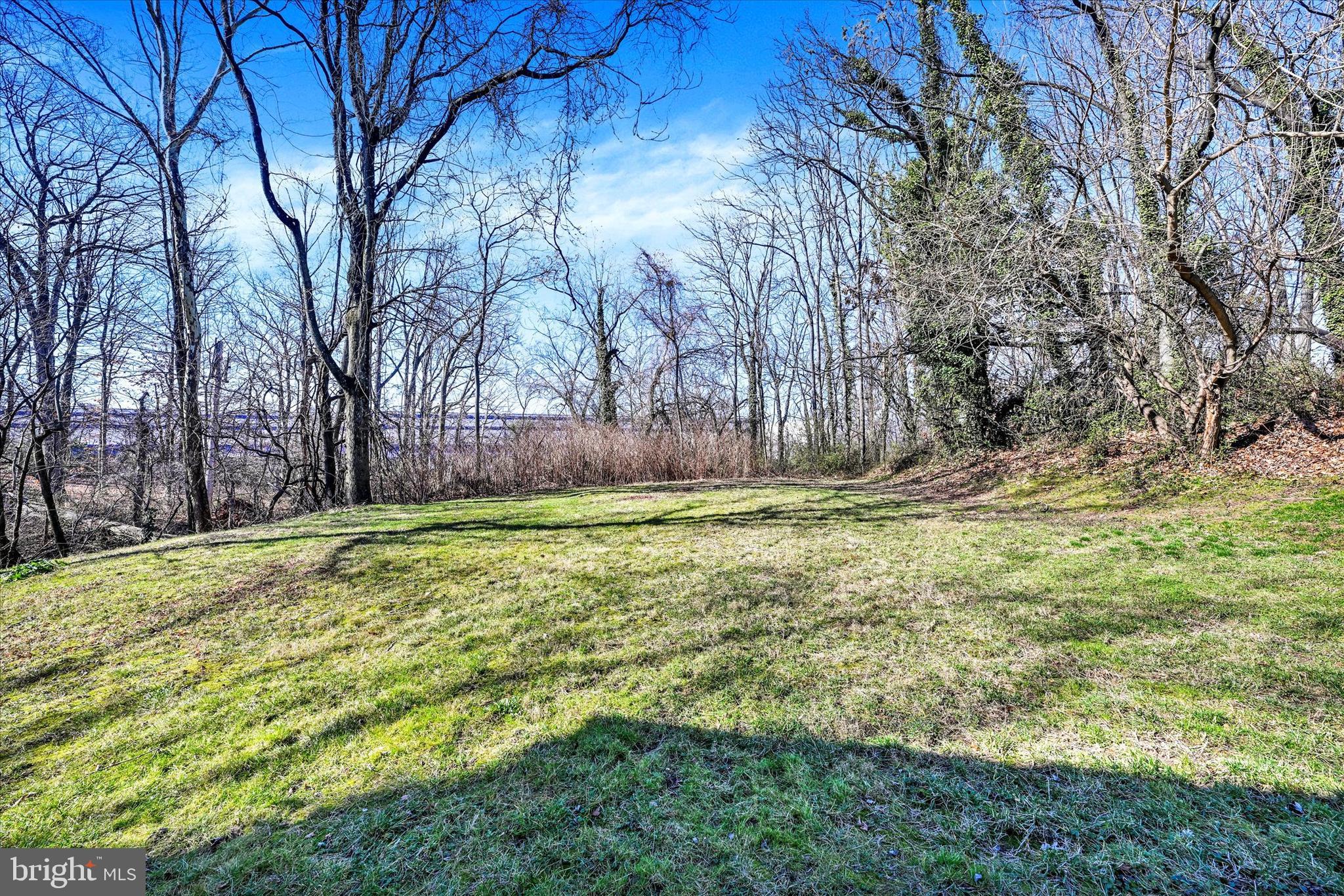 SUMMIT FARMS - Residential