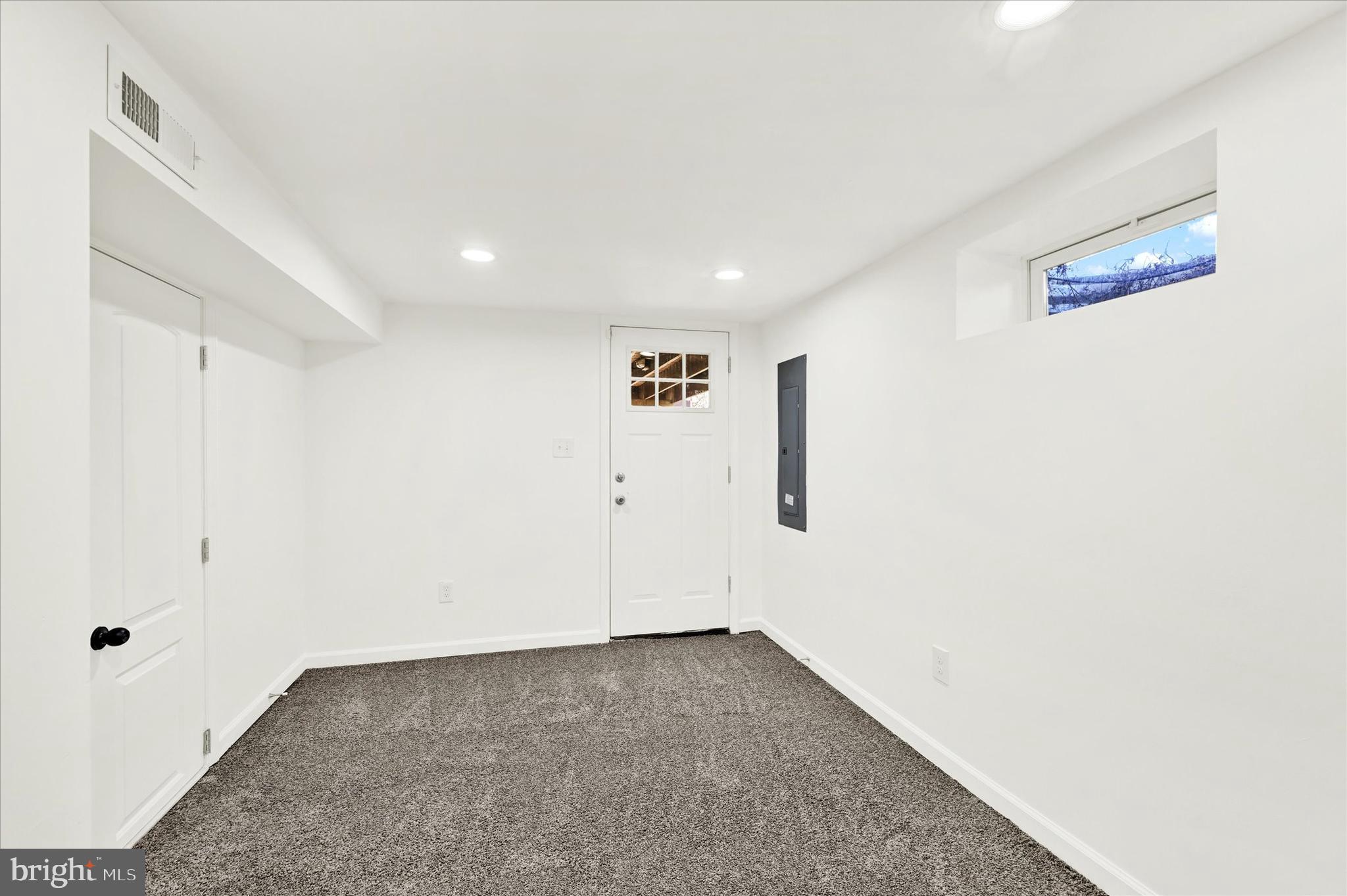 SUMMIT FARMS - Residential