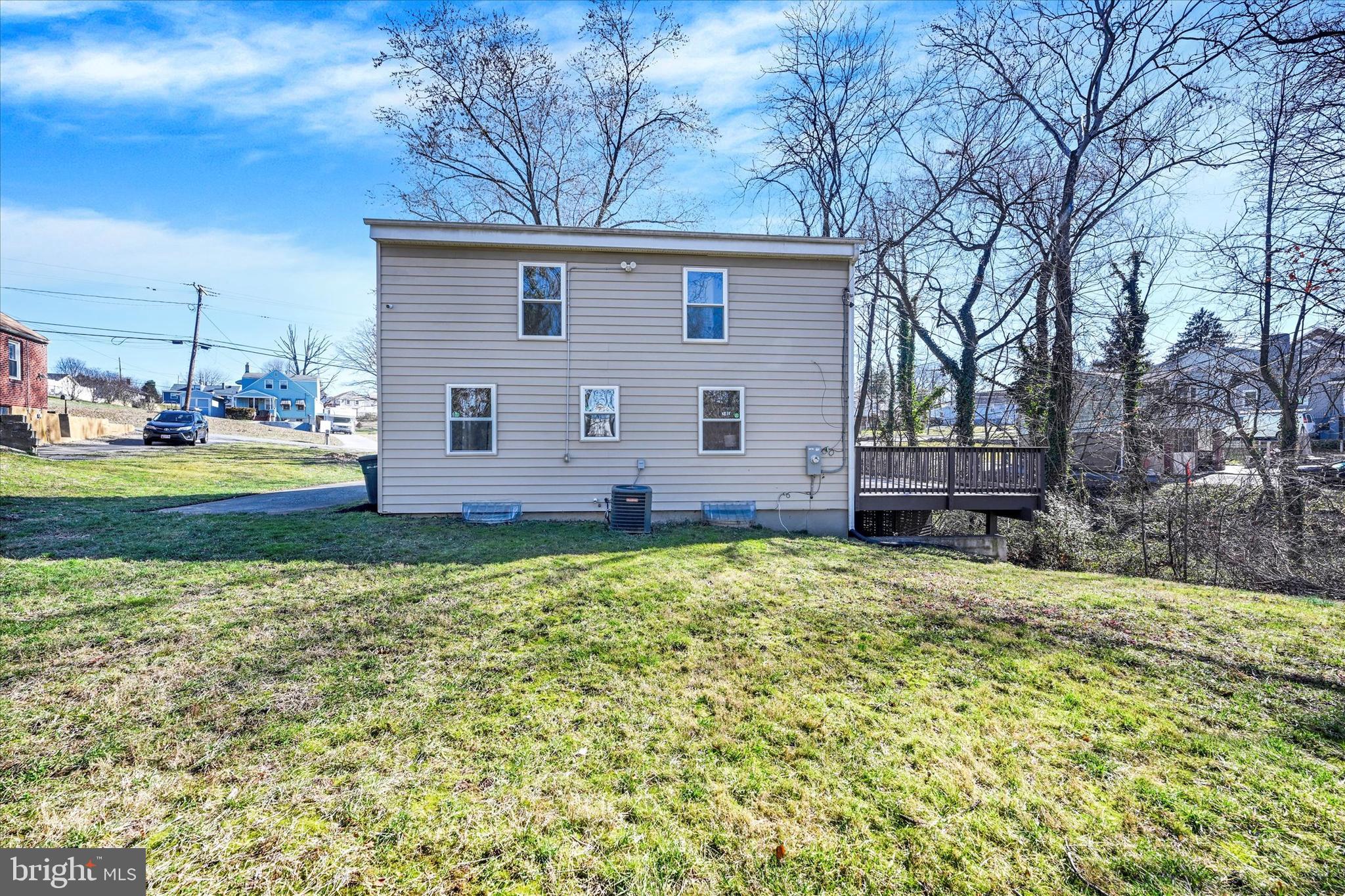 SUMMIT FARMS - Residential