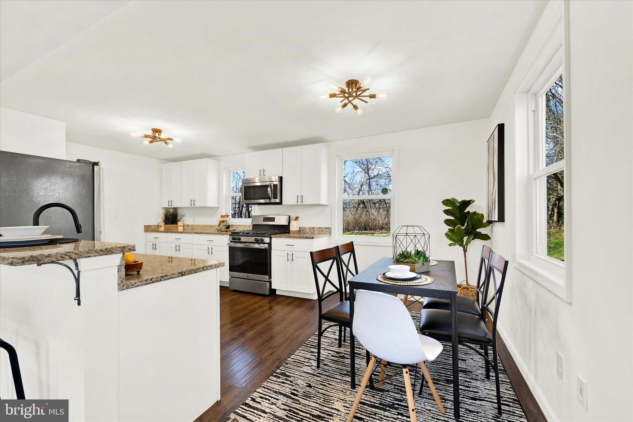 SUMMIT FARMS - Residential