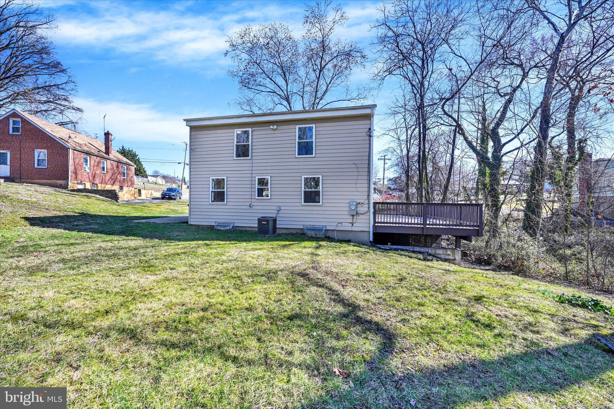 SUMMIT FARMS - Residential