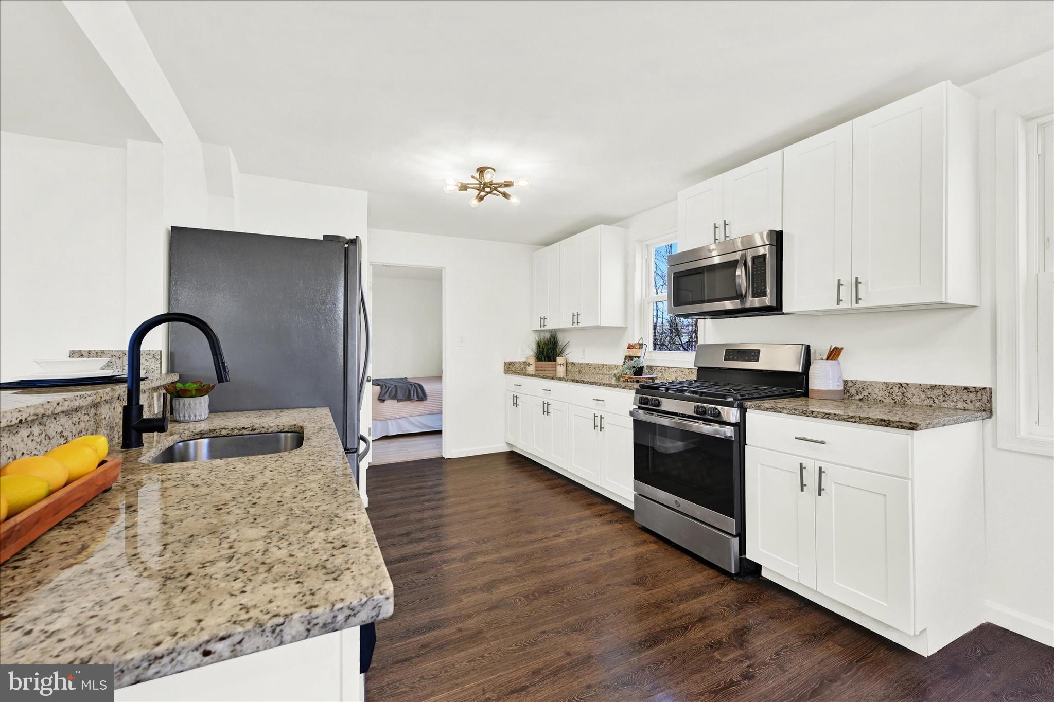 SUMMIT FARMS - Residential