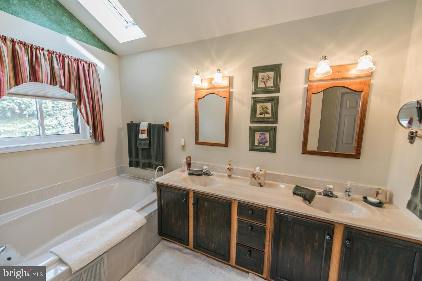 THE WOODS - Residential