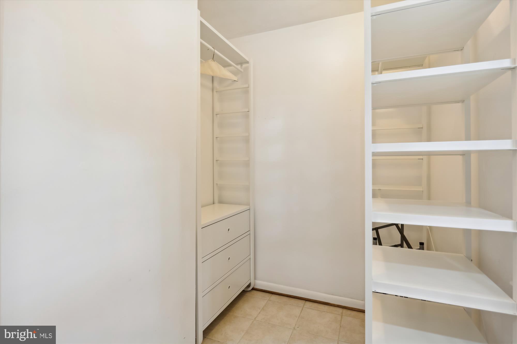 RESTON - Residential Lease