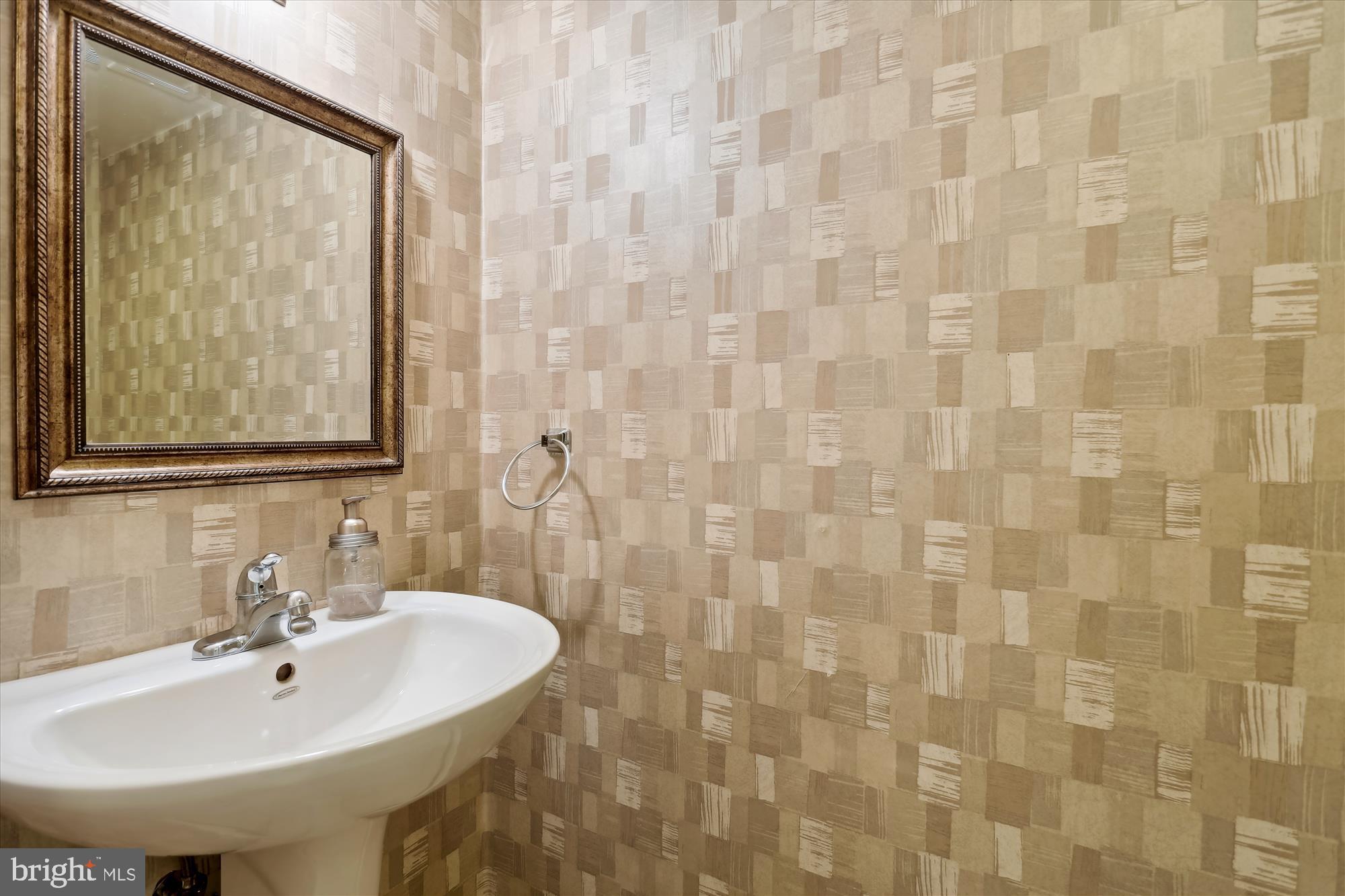 RESTON - Residential Lease