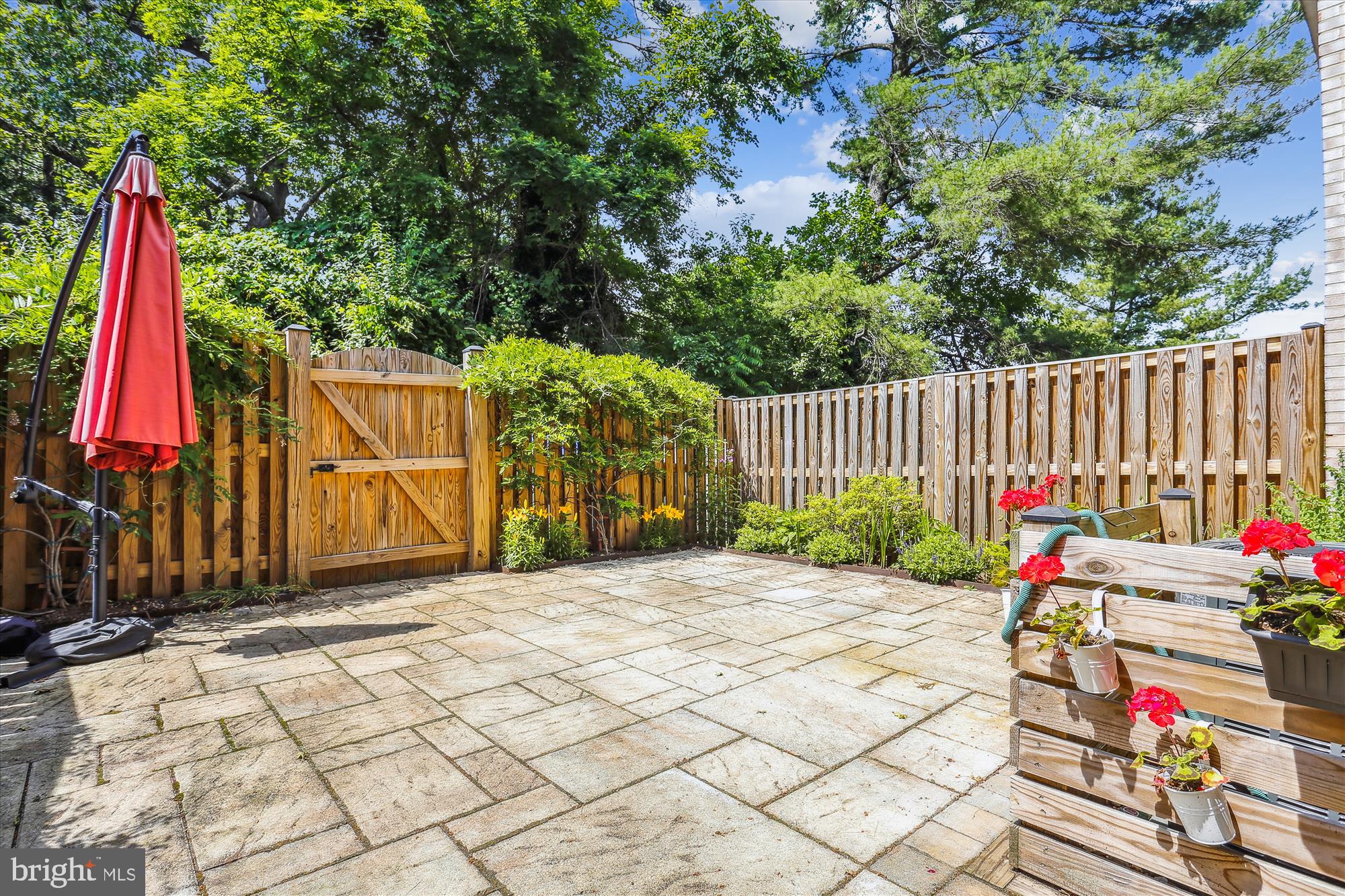 RESTON - Residential Lease