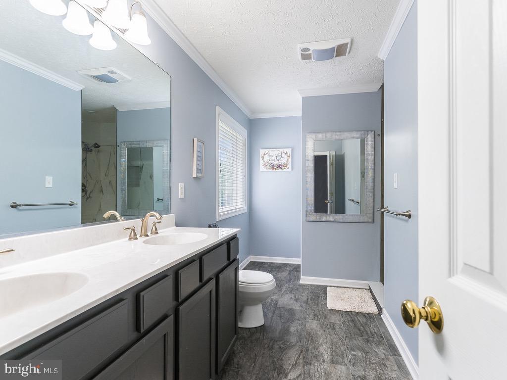 LAKE CAROLINE - Residential