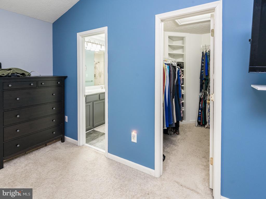 LAKE CAROLINE - Residential