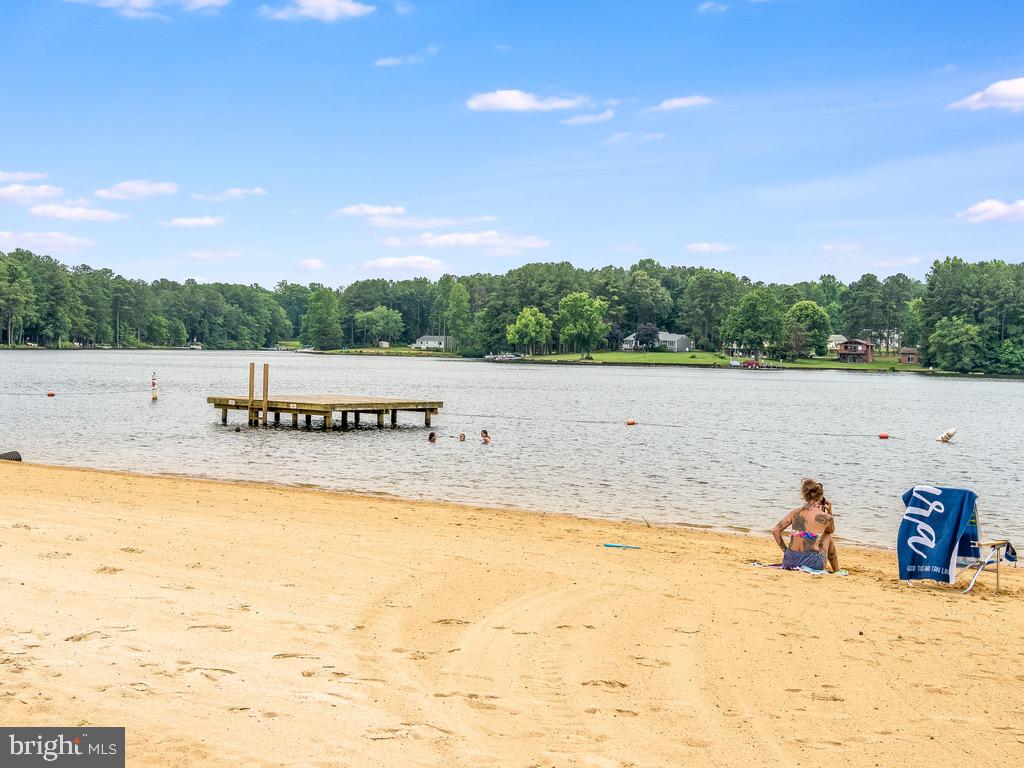 LAKE CAROLINE - Residential