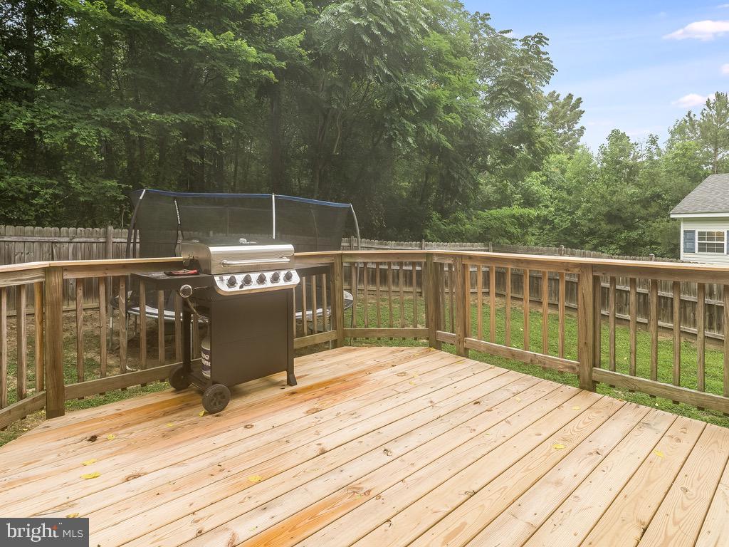 LAKE CAROLINE - Residential