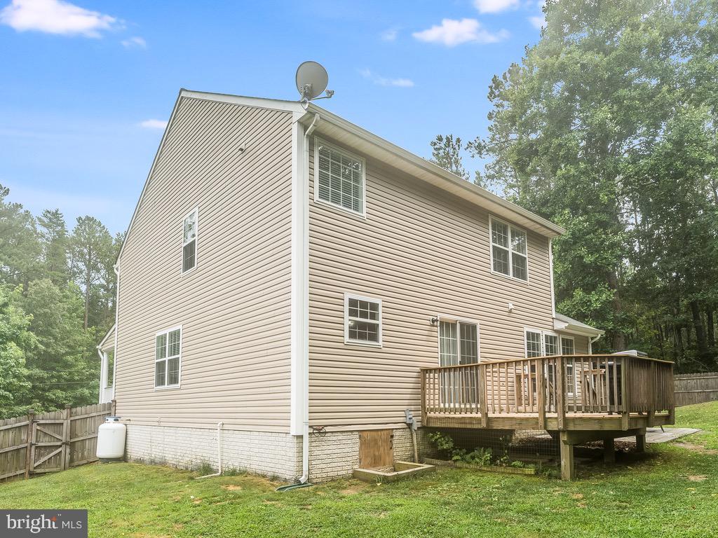 LAKE CAROLINE - Residential