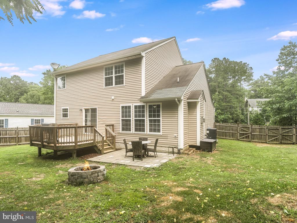 LAKE CAROLINE - Residential