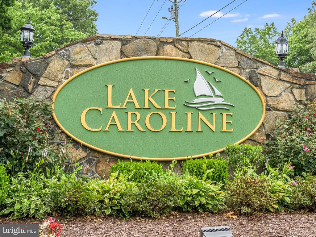 LAKE CAROLINE - Residential
