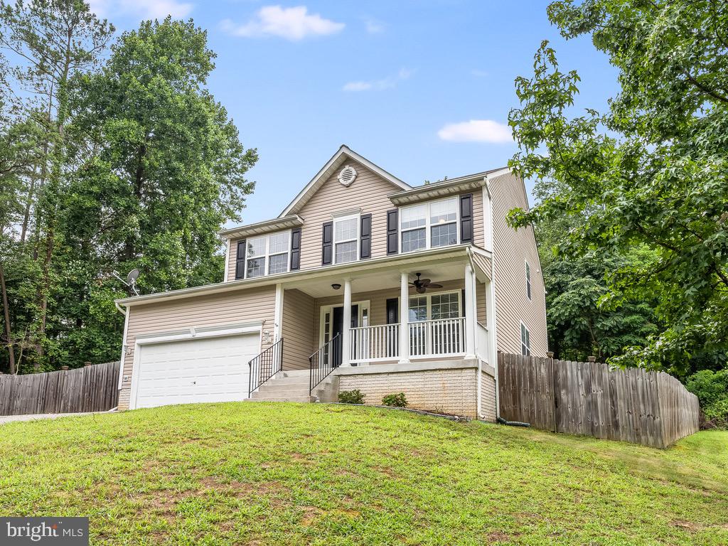 LAKE CAROLINE - Residential