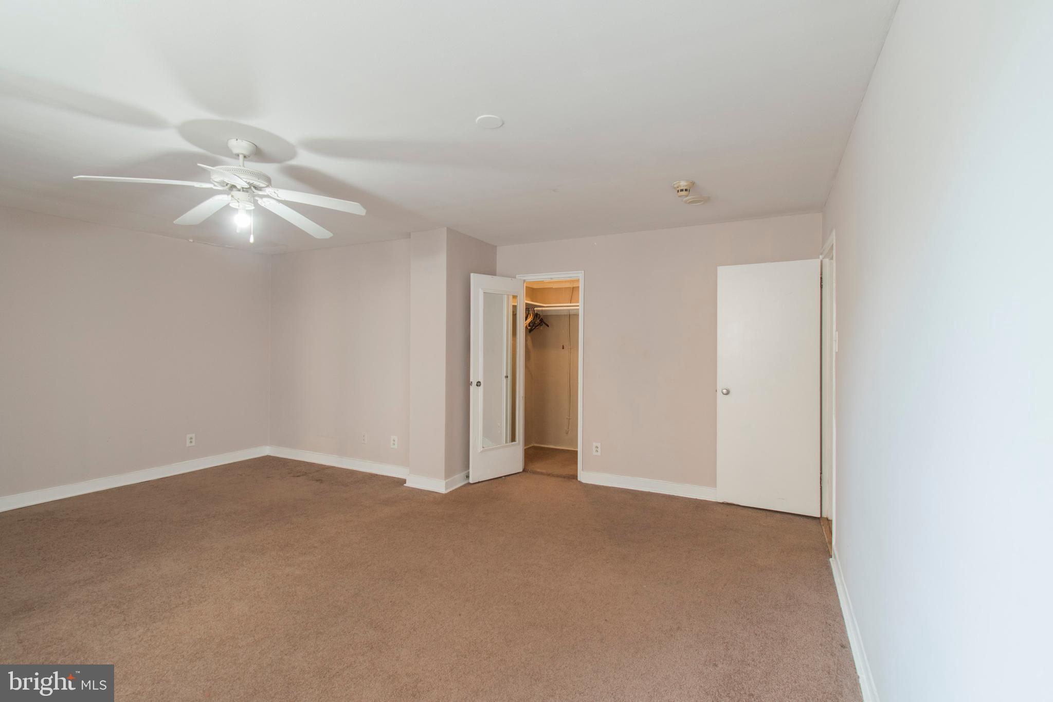 ART MUSEUM AREA - Residential Lease