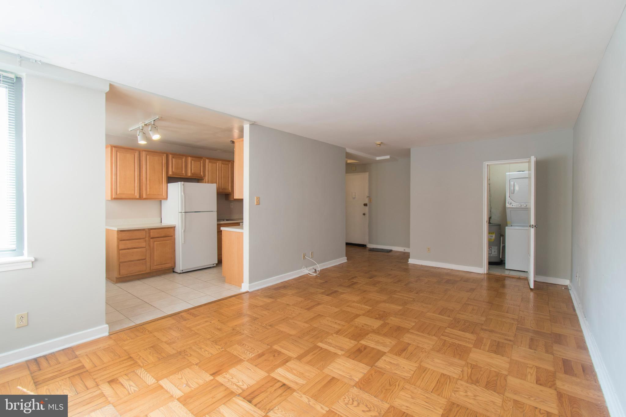 ART MUSEUM AREA - Residential Lease