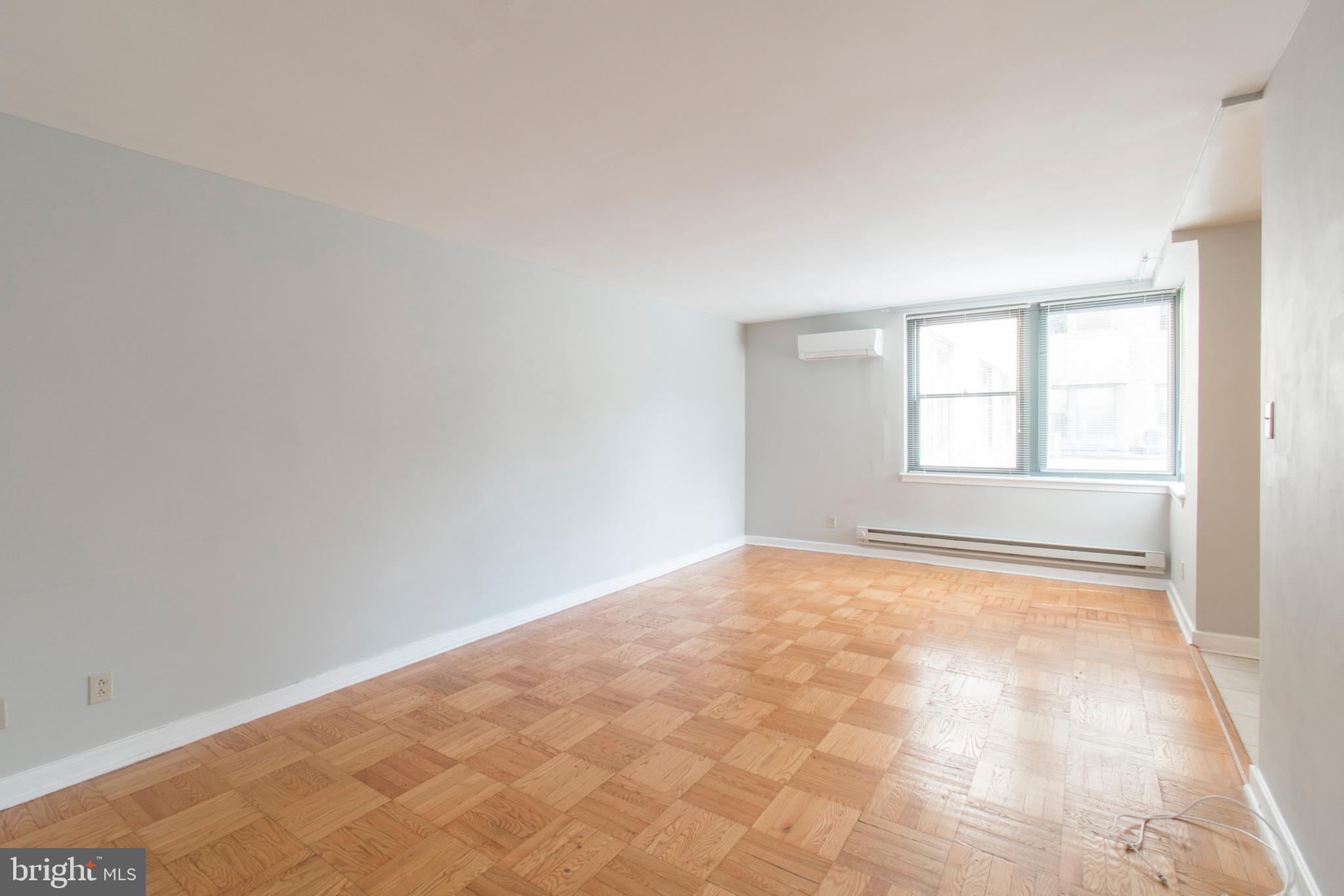 ART MUSEUM AREA - Residential Lease