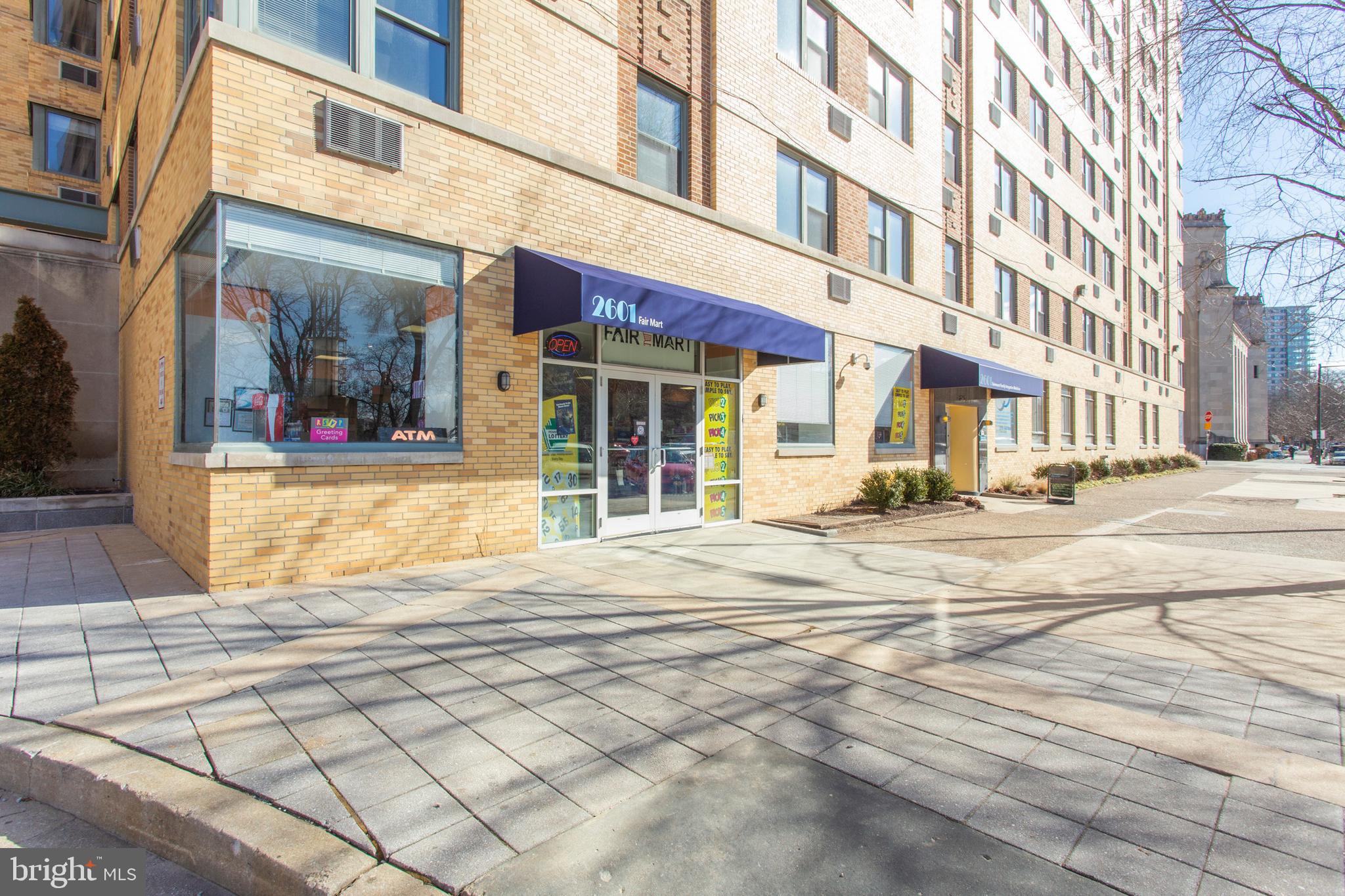 ART MUSEUM AREA - Residential Lease