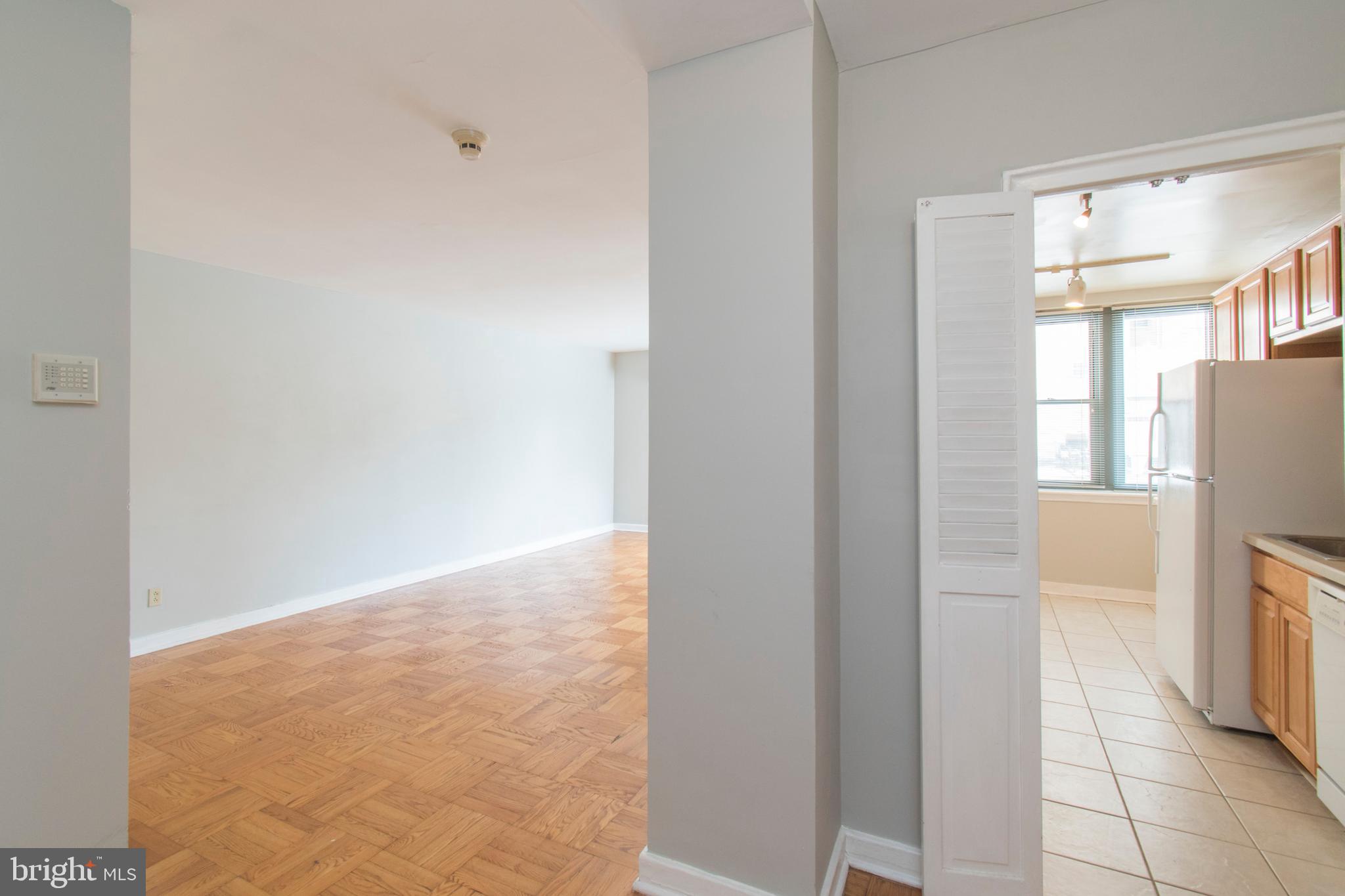 ART MUSEUM AREA - Residential Lease