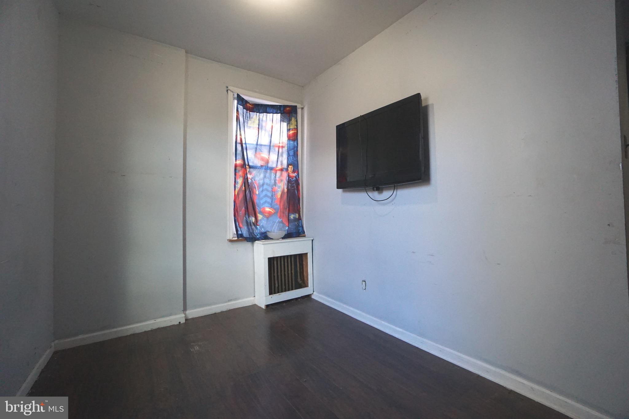 KENSINGTON - Residential