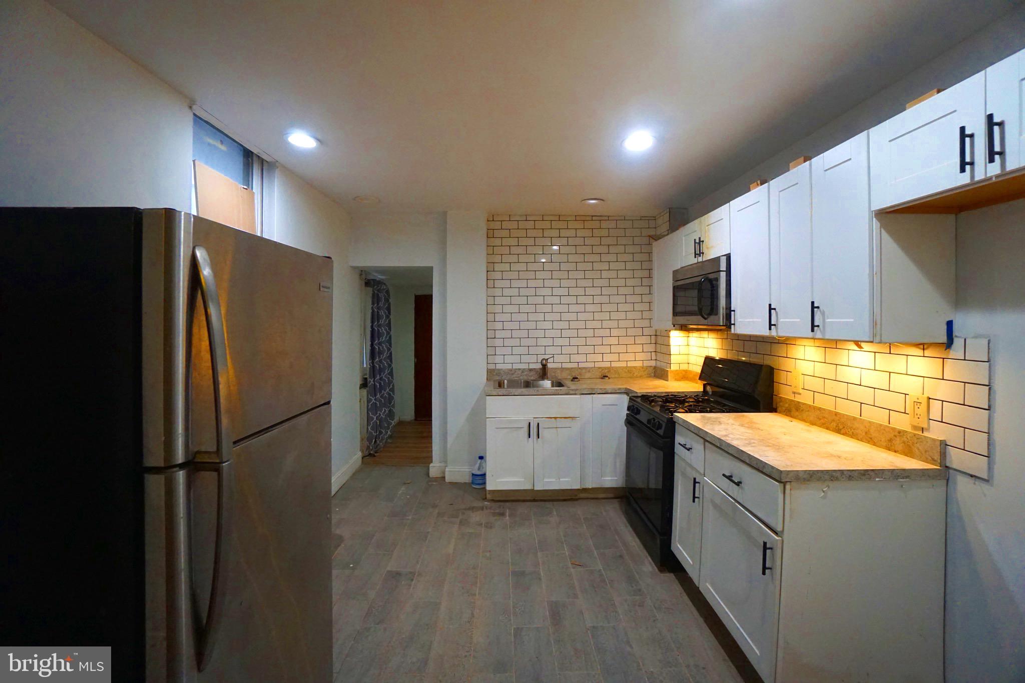 KENSINGTON - Residential