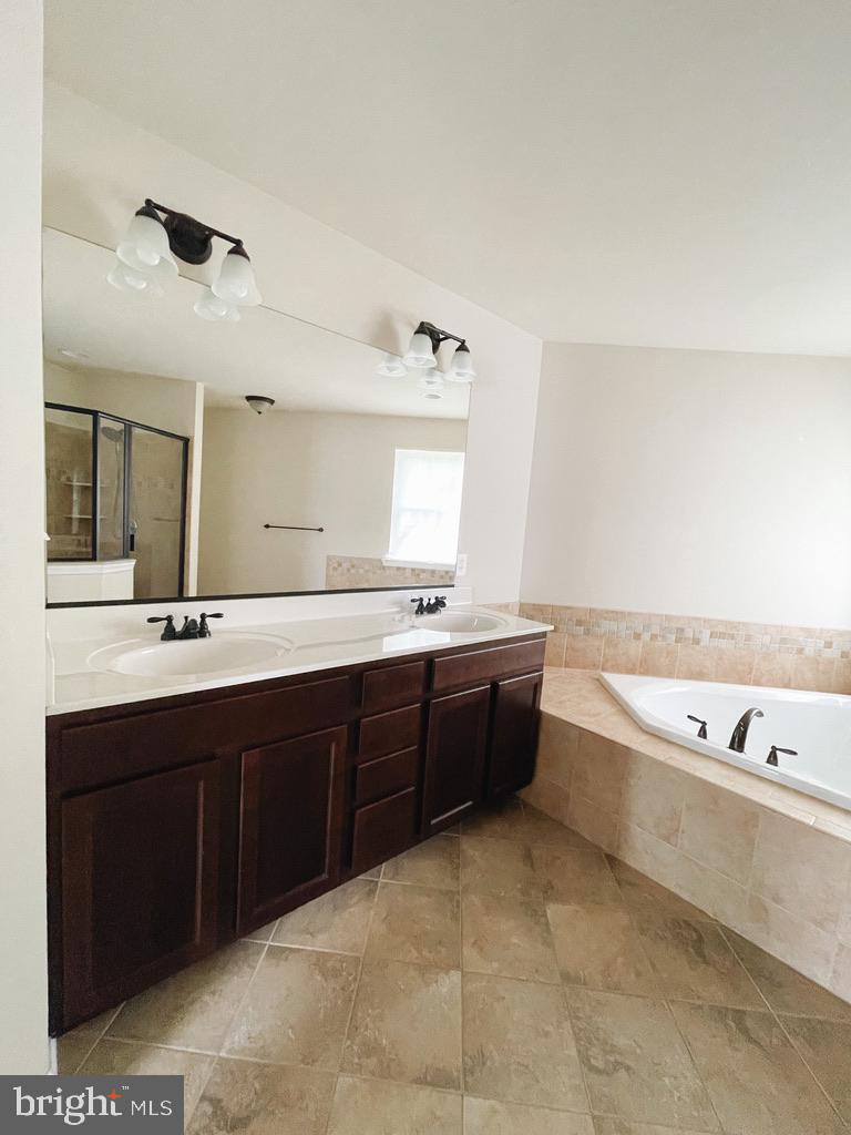 VIEW POINT PARK - Residential Lease