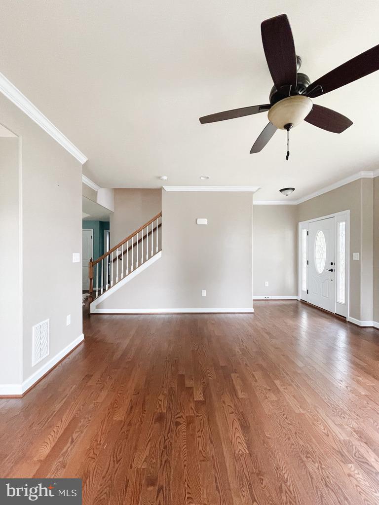 VIEW POINT PARK - Residential Lease