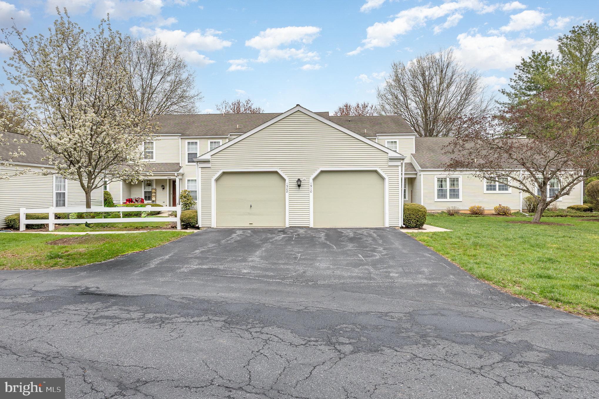 ROCKLEDGE - Residential