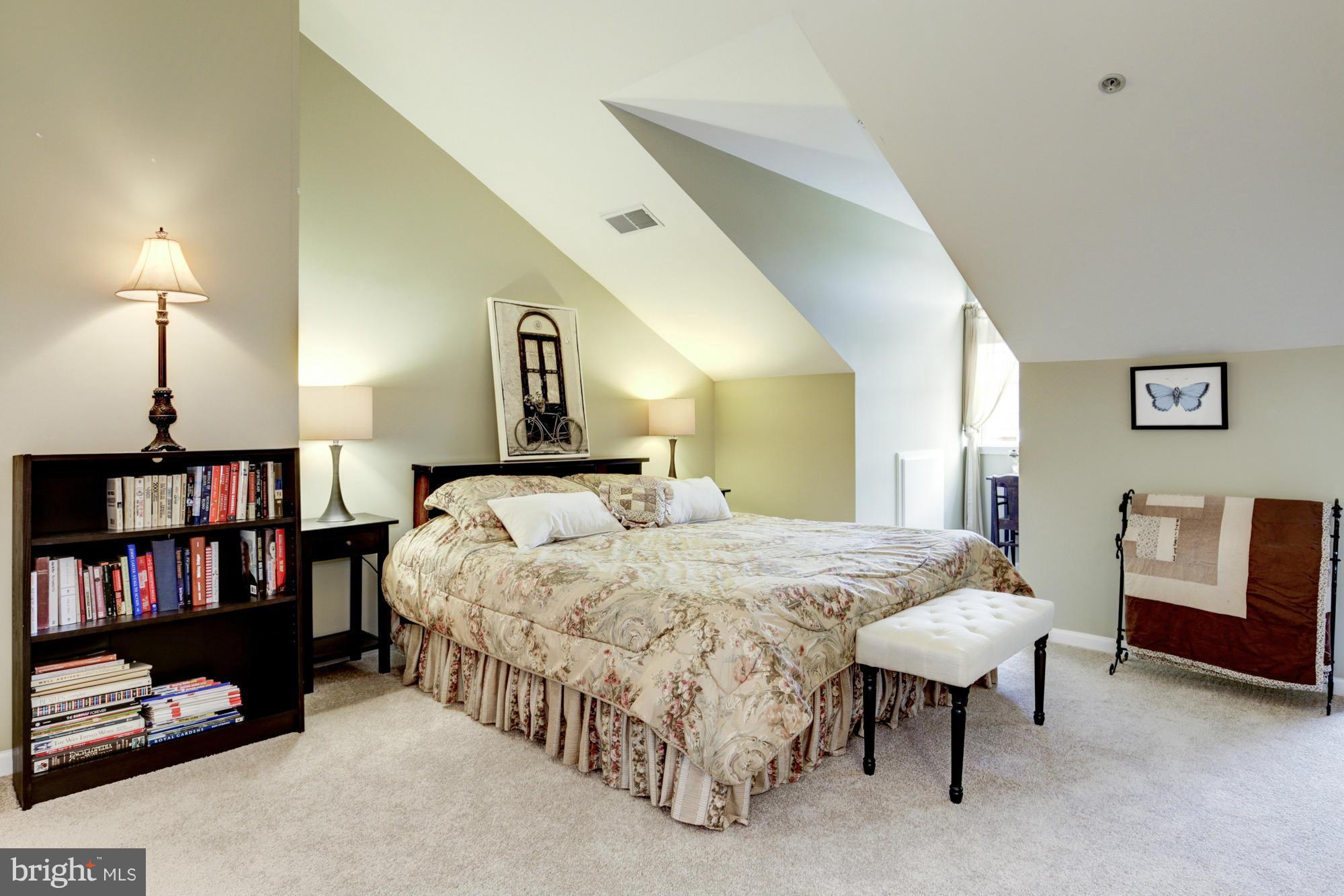 CAMERON STATION - Residential