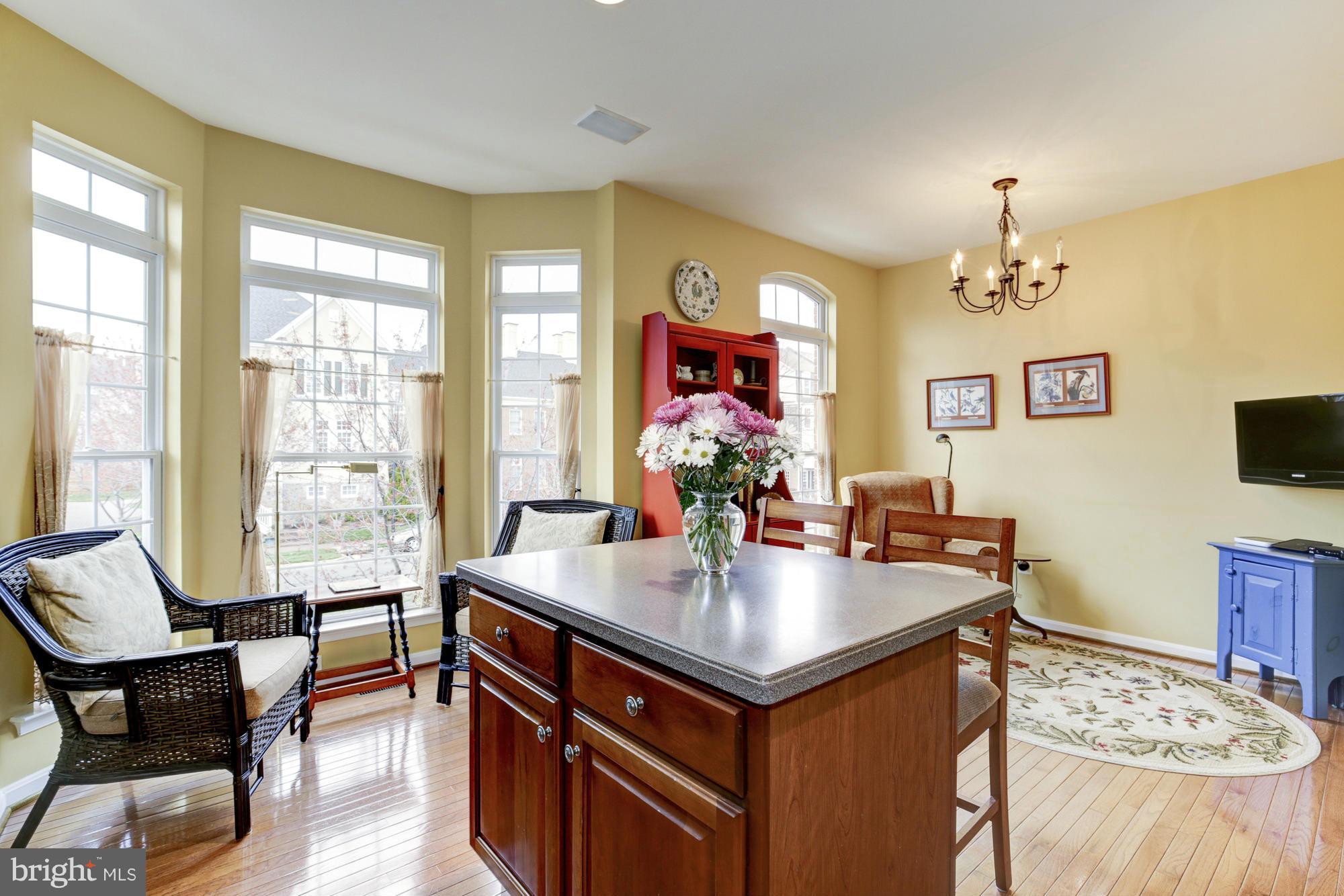 CAMERON STATION - Residential