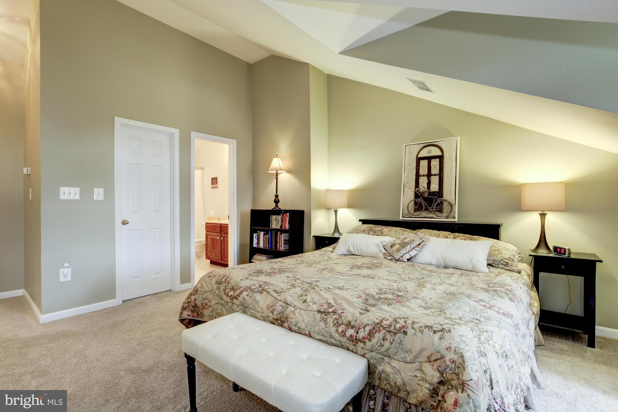 CAMERON STATION - Residential